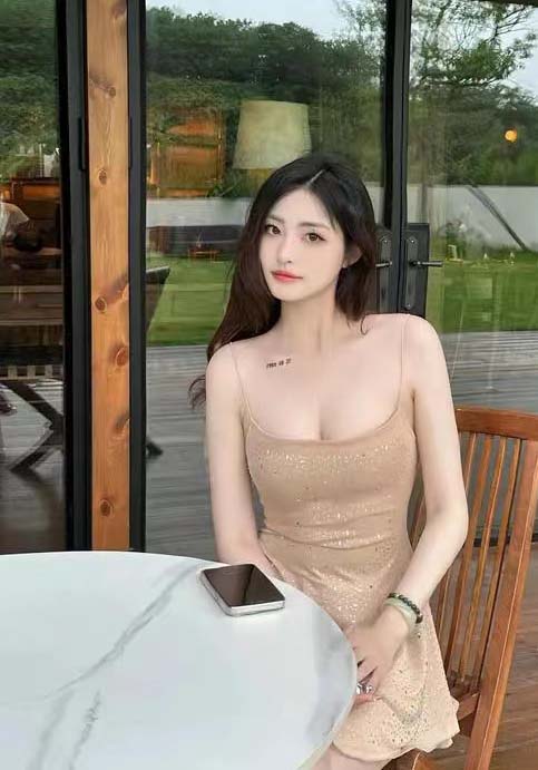 与海洋生物近距离亲密接触，广州海洋馆热情开放